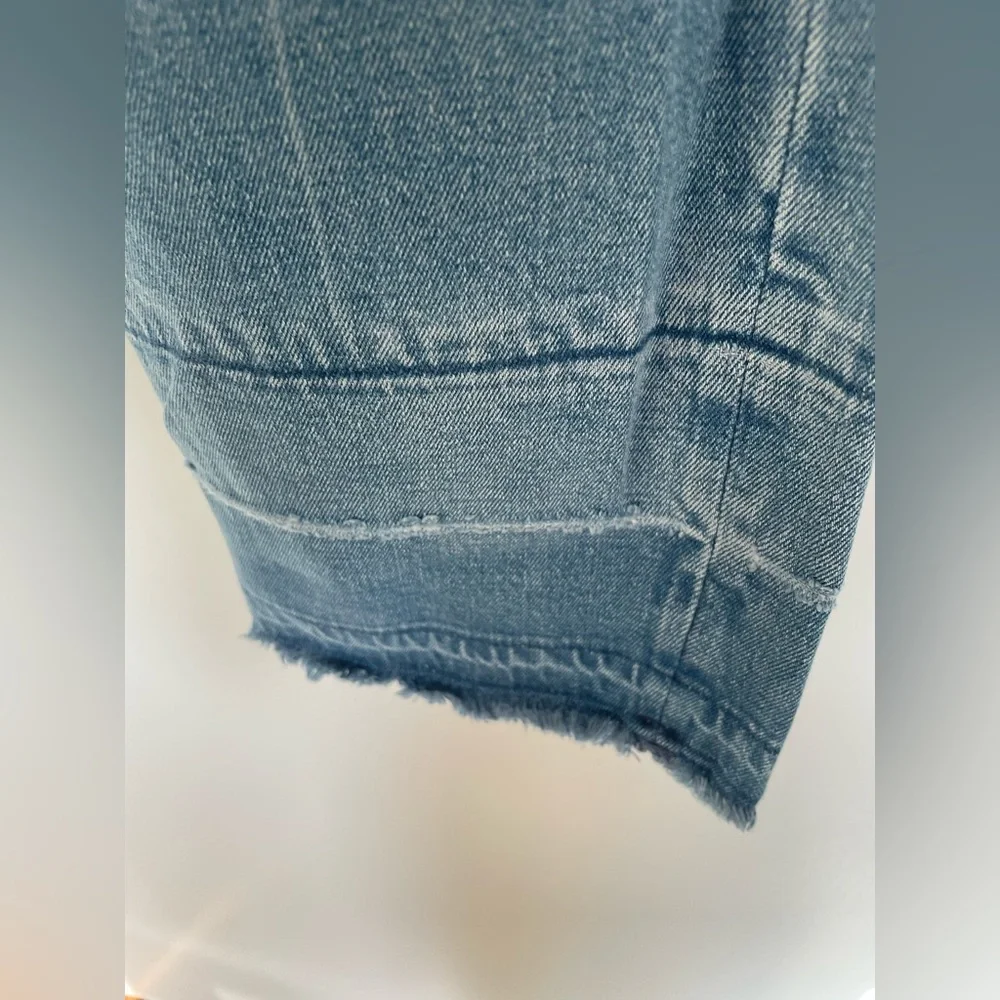 Abercrombie & Fitch Curve Love Ultra High Rise Ankle Straight Jeans size 26 EUC - Picture 2 of 5